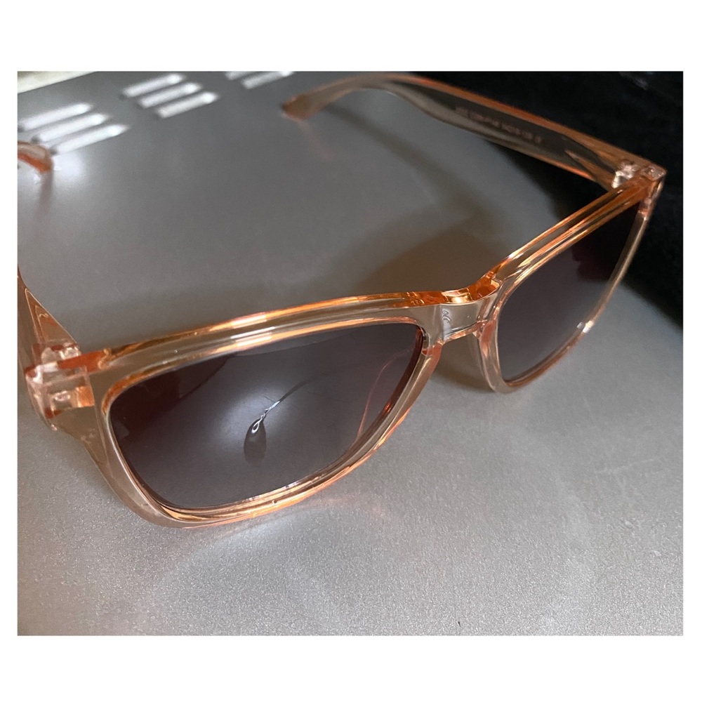 Sunglasses - Picture 3 of 3